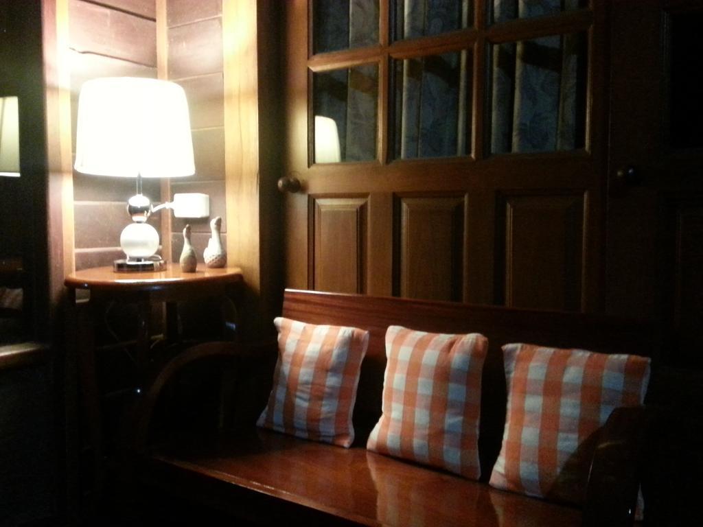 Rim Nam Kong Homestay Pak Chom Exterior photo