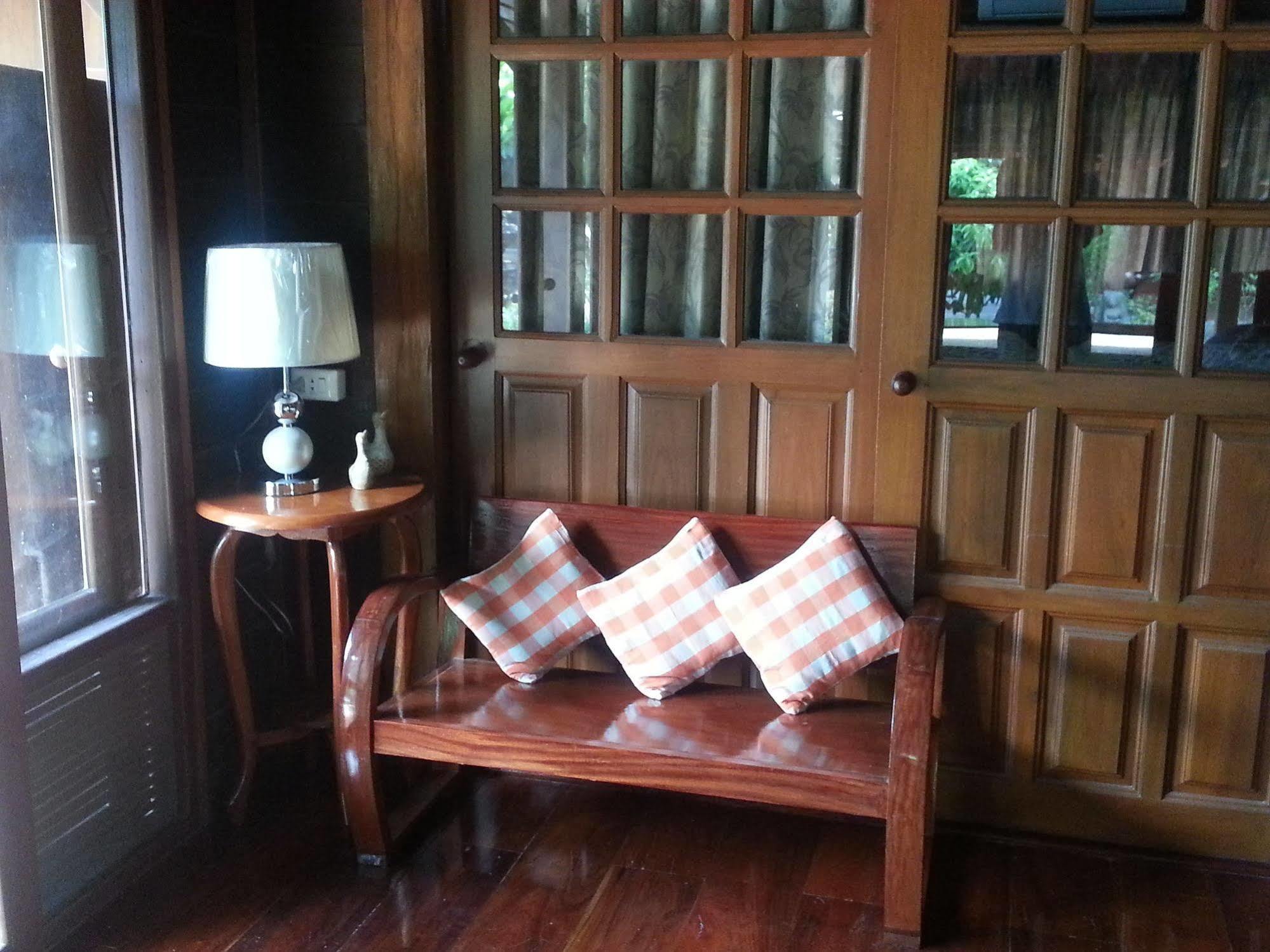 Rim Nam Kong Homestay Pak Chom Exterior photo