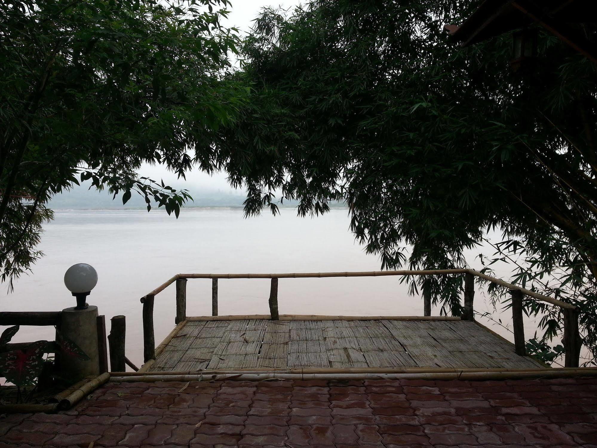 Rim Nam Kong Homestay Pak Chom Exterior photo